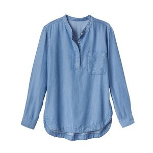 Women’s Athleta Chambray shirt